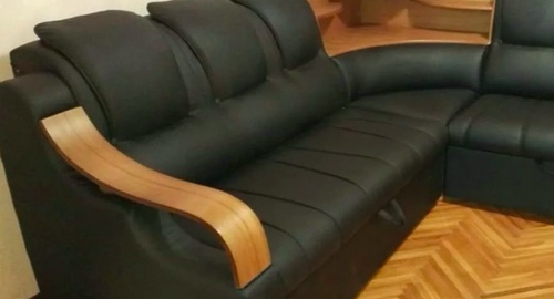 Перетяжка кожаного дивана. Сосновый Бор